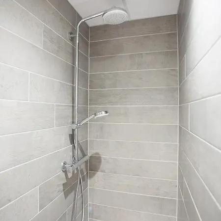 Zone Piétonne à Appartement